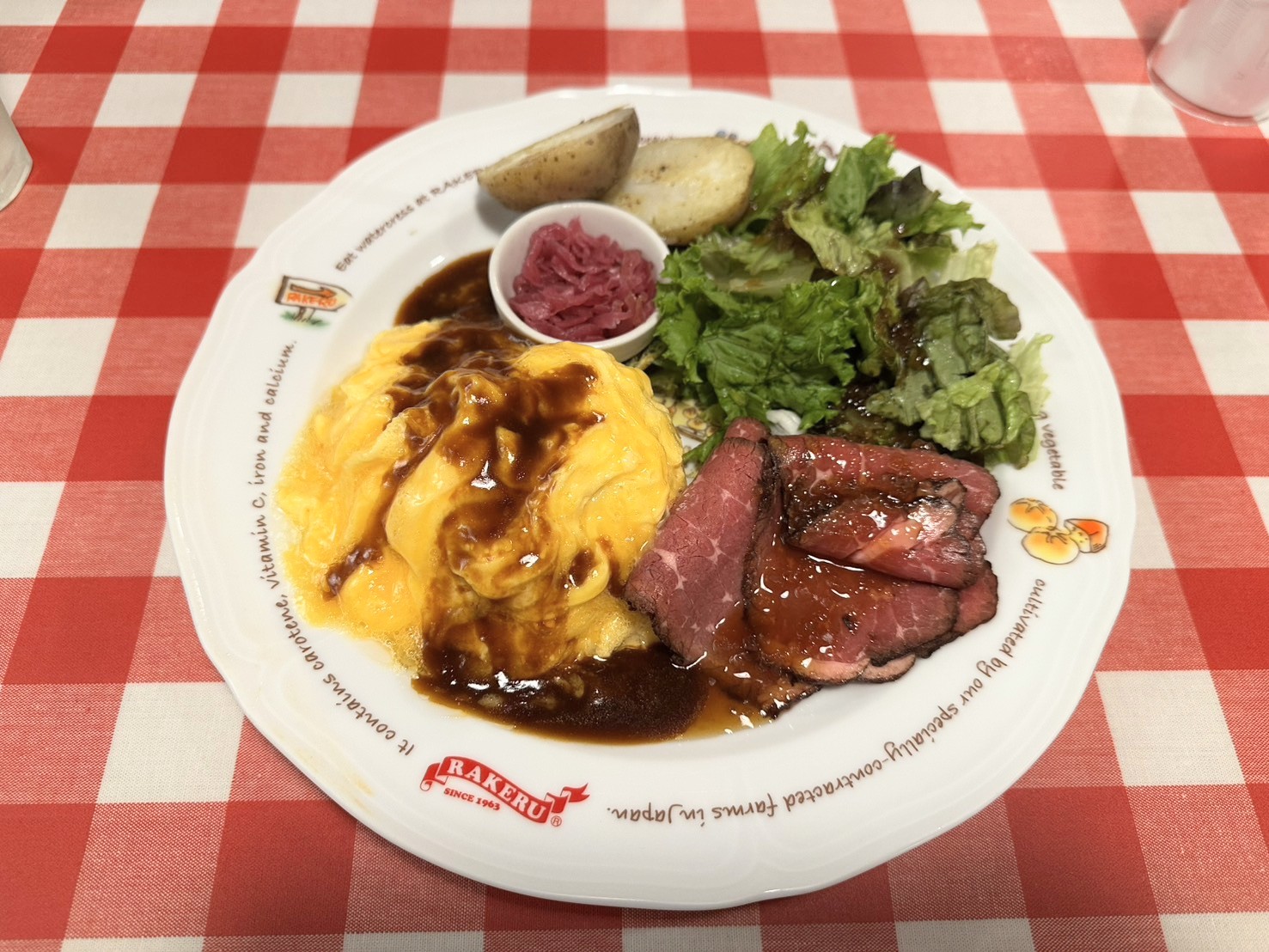 <ラケル>とろーり卵のオムライス 黒田駅周辺のオムライス--ラケル イオンモール木曽川店